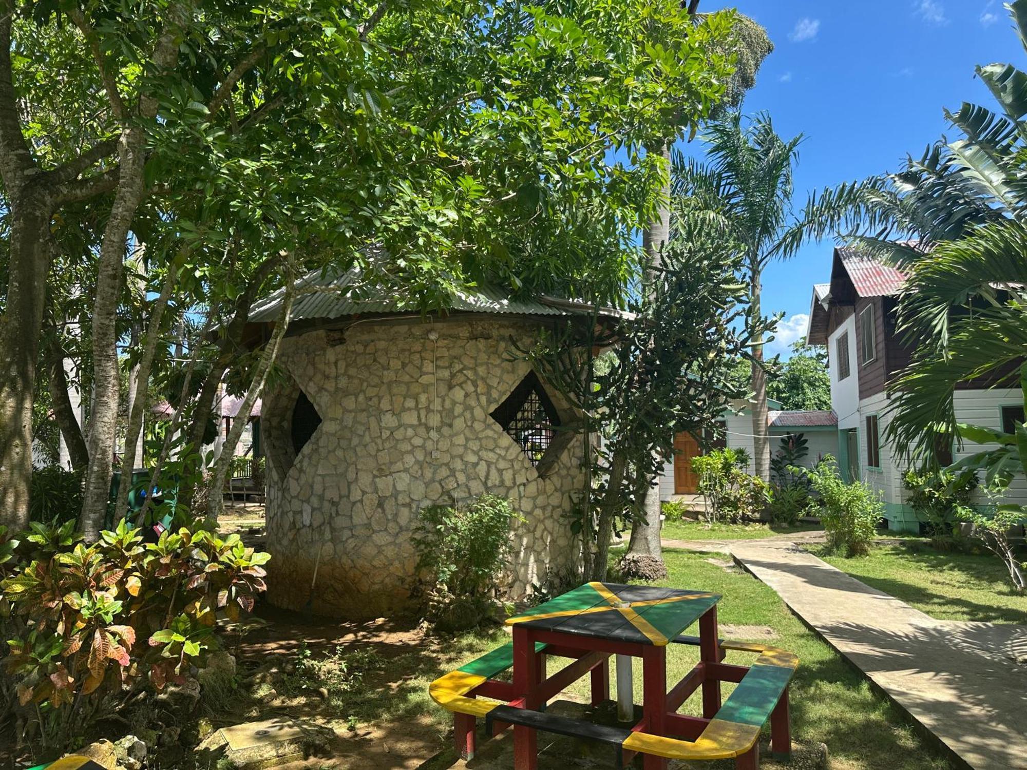 Hotel Yoga Dreams Negril Exterior foto