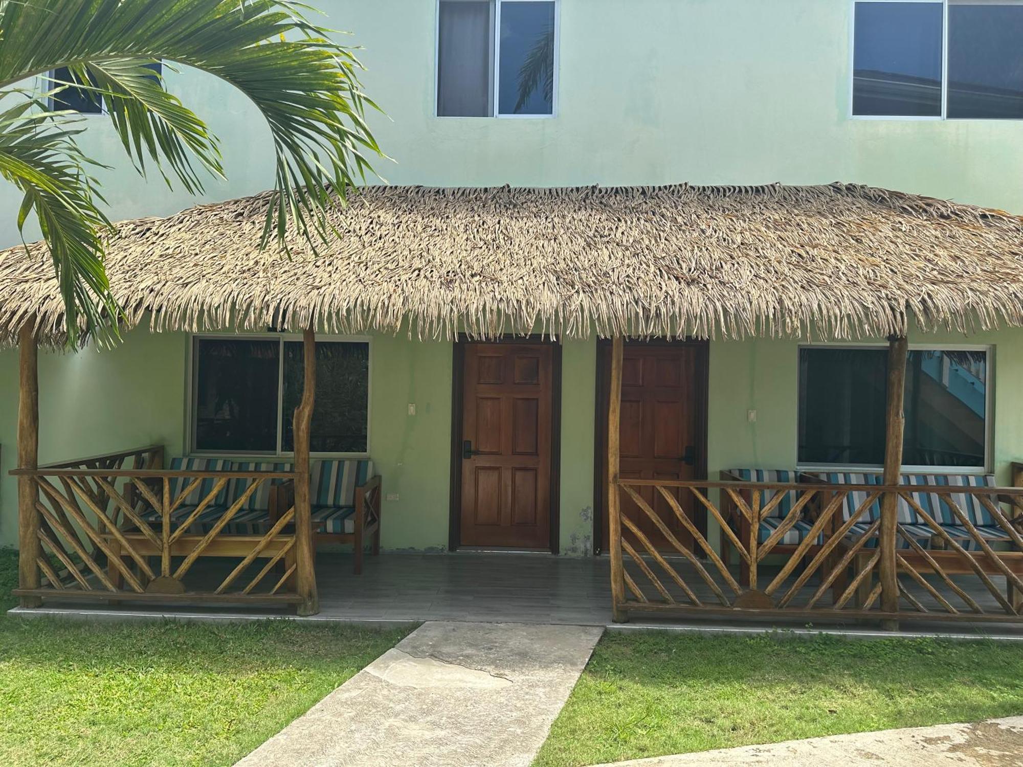 Hotel Yoga Dreams Negril Exterior foto