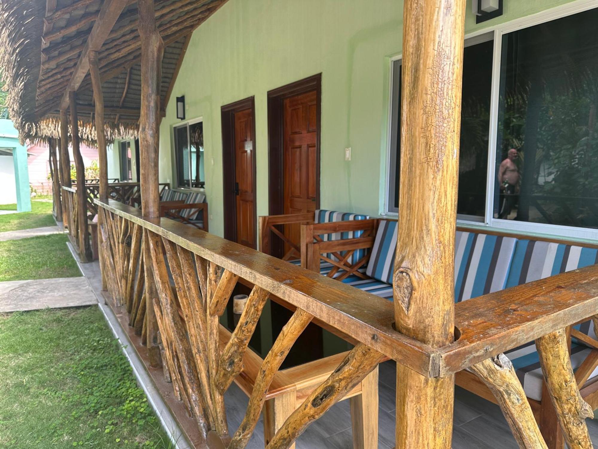 Hotel Yoga Dreams Negril Exterior foto